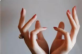 梅西替补登场！沙特娱乐部长伸出6个手指头，示意：6:0了？